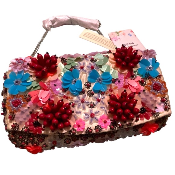 MADE IN INDIA Handbags - 🔥Made In India Handcrafted Multicolor
Sequins & Beaded Shoulder Clutch Bag